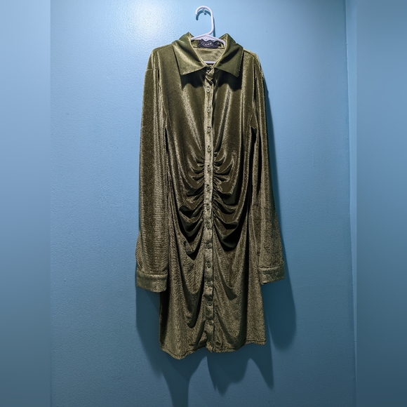 Cider Green Velvet Mini Dress - Picture 4 of 8